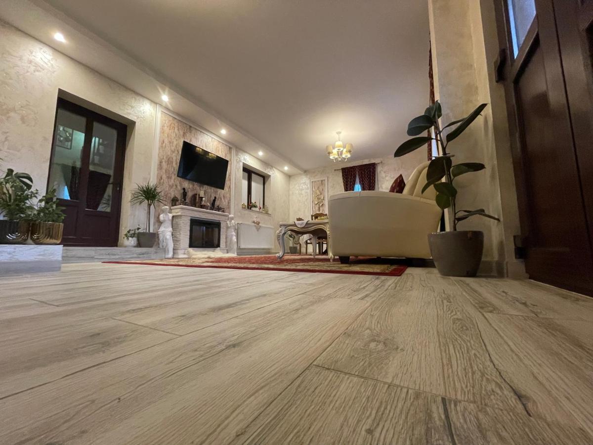 Casa Cu Pitici Guest House Vama  Bagian luar foto