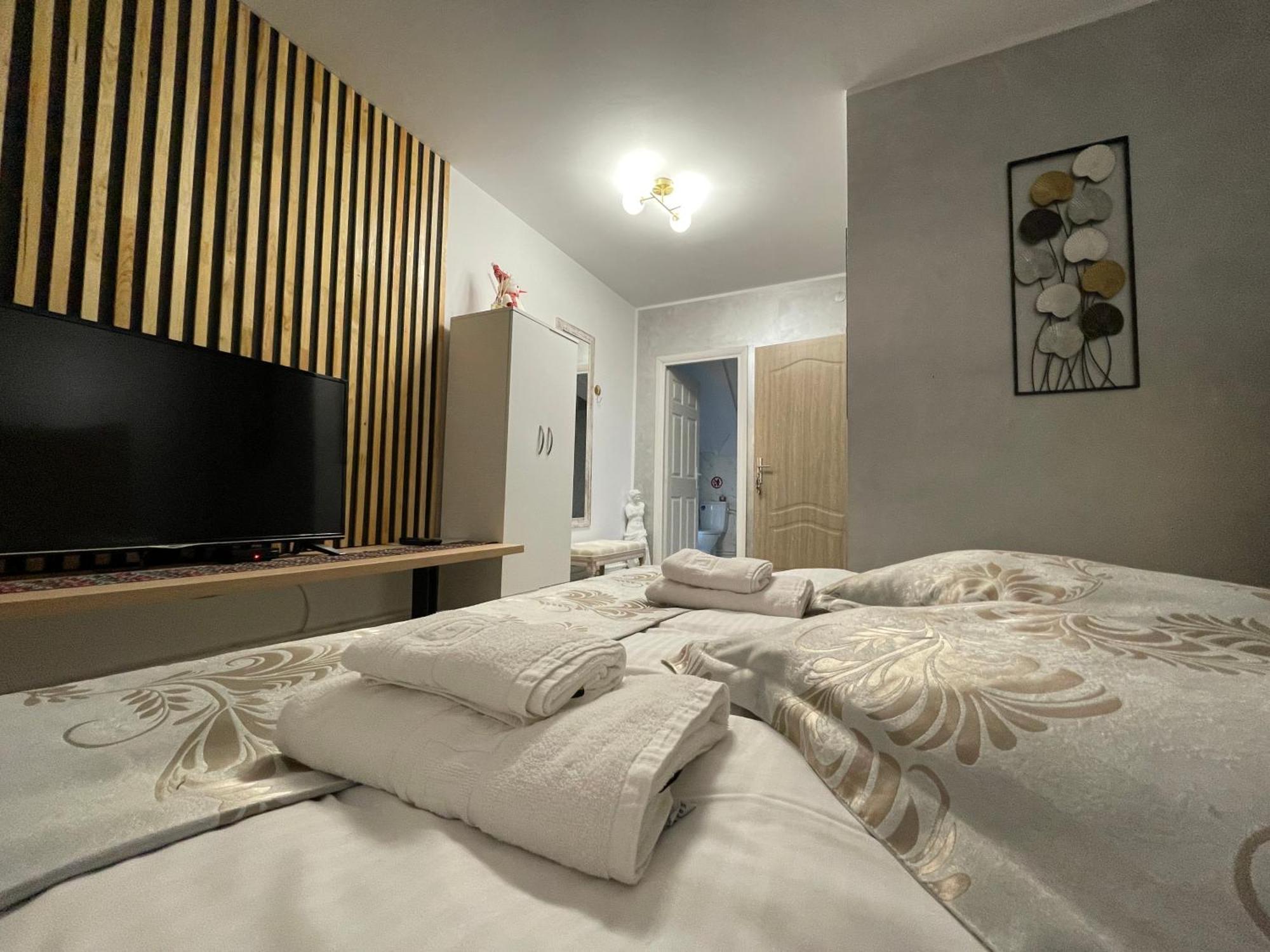 Casa Cu Pitici Guest House Vama  Bagian luar foto